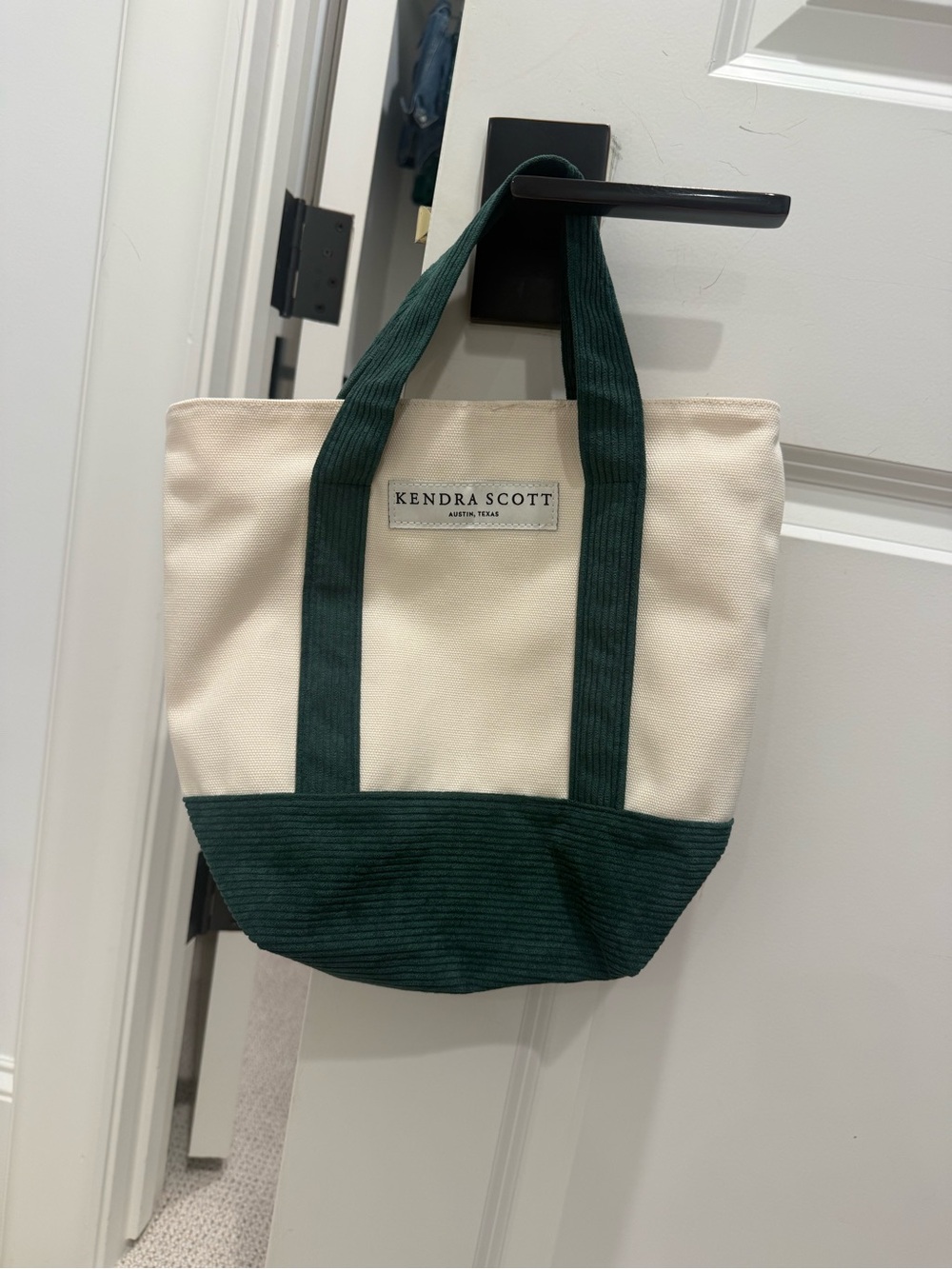 NEW 2026 Spring Kendra Scott Canvas Tote with Forest Green Straps & Base